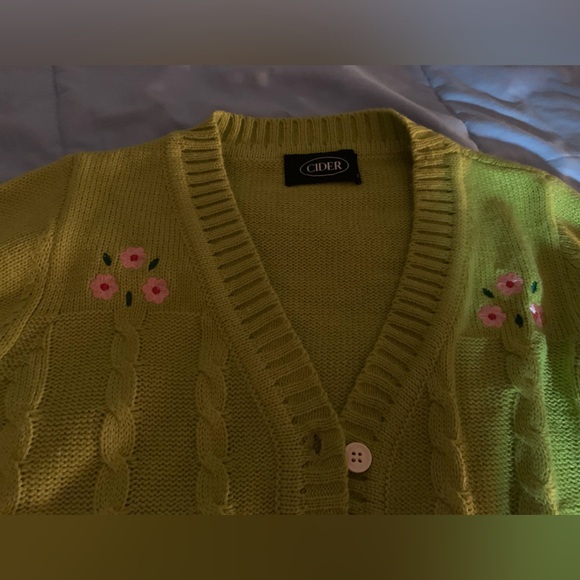 CIDER 2 piece cardigan/crop set size S - Picture 7 of 13
